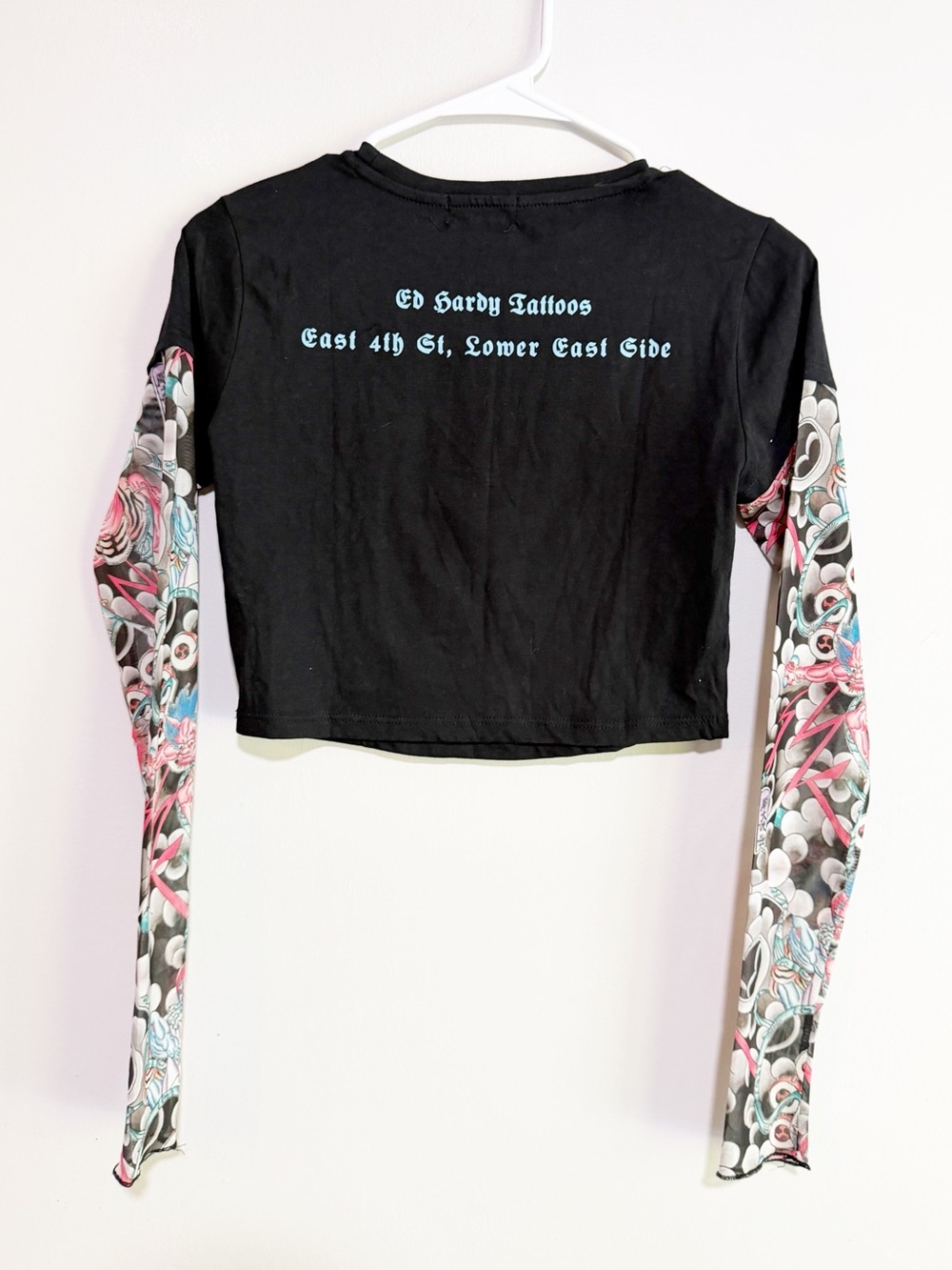 Ed Hardy Y2K fish cropped long sleeve top size small - Picture 3 of 4
